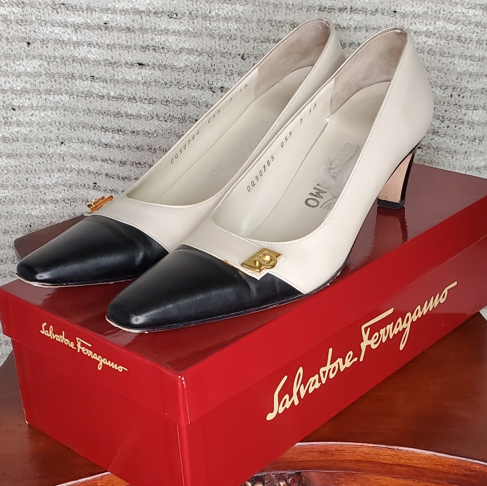 Salvatore Ferragamo Heels - Picture 14 of 16